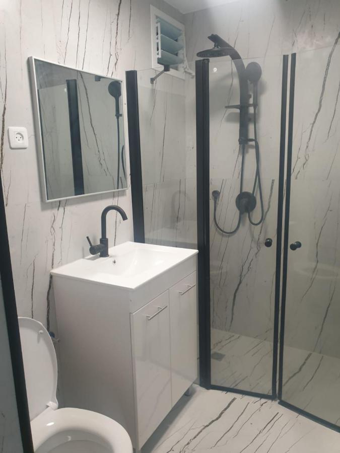 המקום הנפלא של אתי ולילך Apartman Eilat Kültér fotó